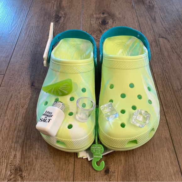 Size 11 / 13W  Crocs x MARGARITAVILLE BEACH CLASSIC CLOG [ 207369-3u4 ] Limited - Picture 1 of 8